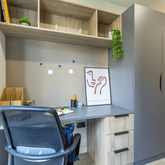 Classic En Suite - Image 2